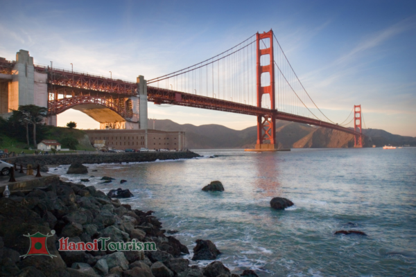 Cầu Cổng Vàng (Golden Gate Bridge) - Hoa Kỳ