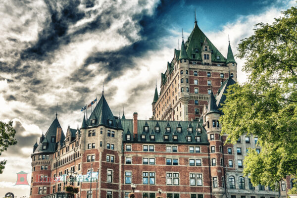 Lâu đài Fairomt Le Château Frontenac - Canada