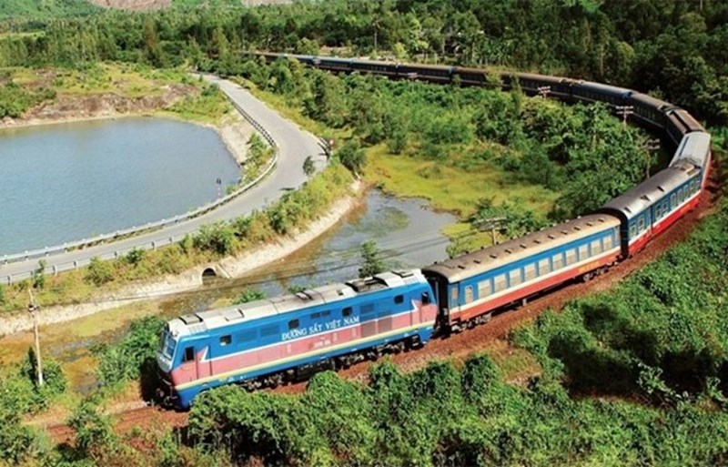 Tàu du lịch Hà Nội - Lào Cai