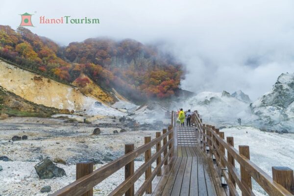 Tắm Onsen tại Noboribetsu nổi tiếng nhất Hokkaido - Nhật Bản
