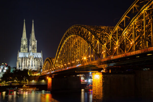 Cầu Hohenzollern – Cologne, Đức