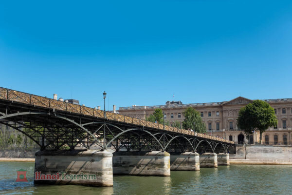 Cầu Pont des Arts Bridge
