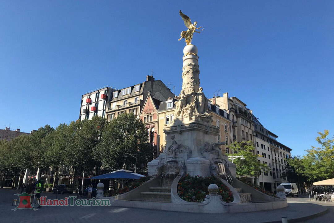 Đài phun nước Fontaine Sube – Reims - Pháp