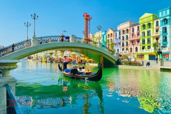 Đi thuyền Gondola