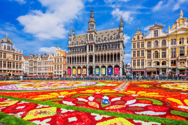 Quảng trường lớn Grote Markt