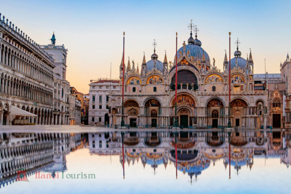 thánh đường Thánh Máccô (Saint Mark's Basilica)