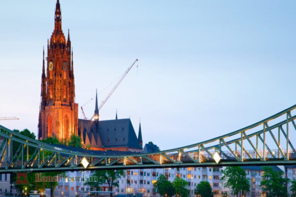 Thánh đường Saint Barthelemy – Frankfurt, Đức