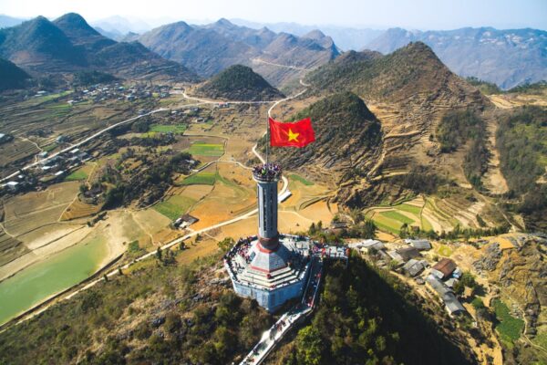 cột cờ Lũng Cú
