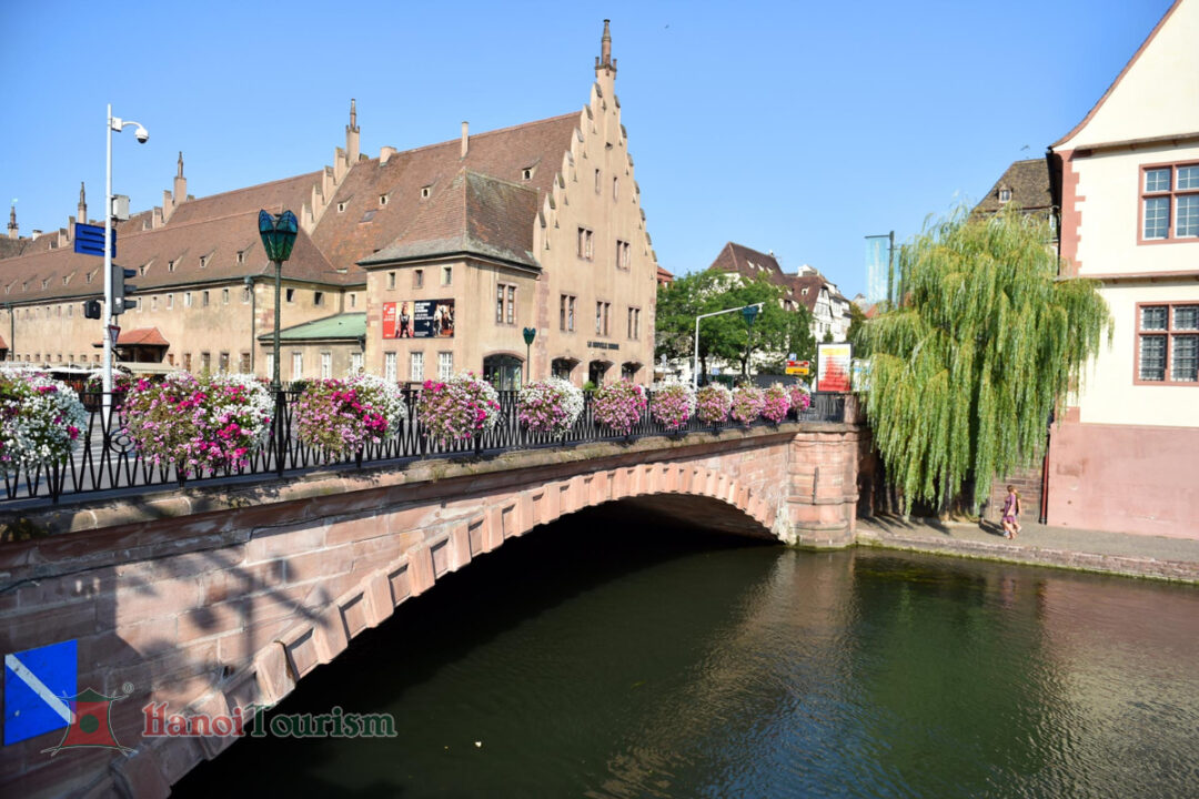 Pont du Corbeau