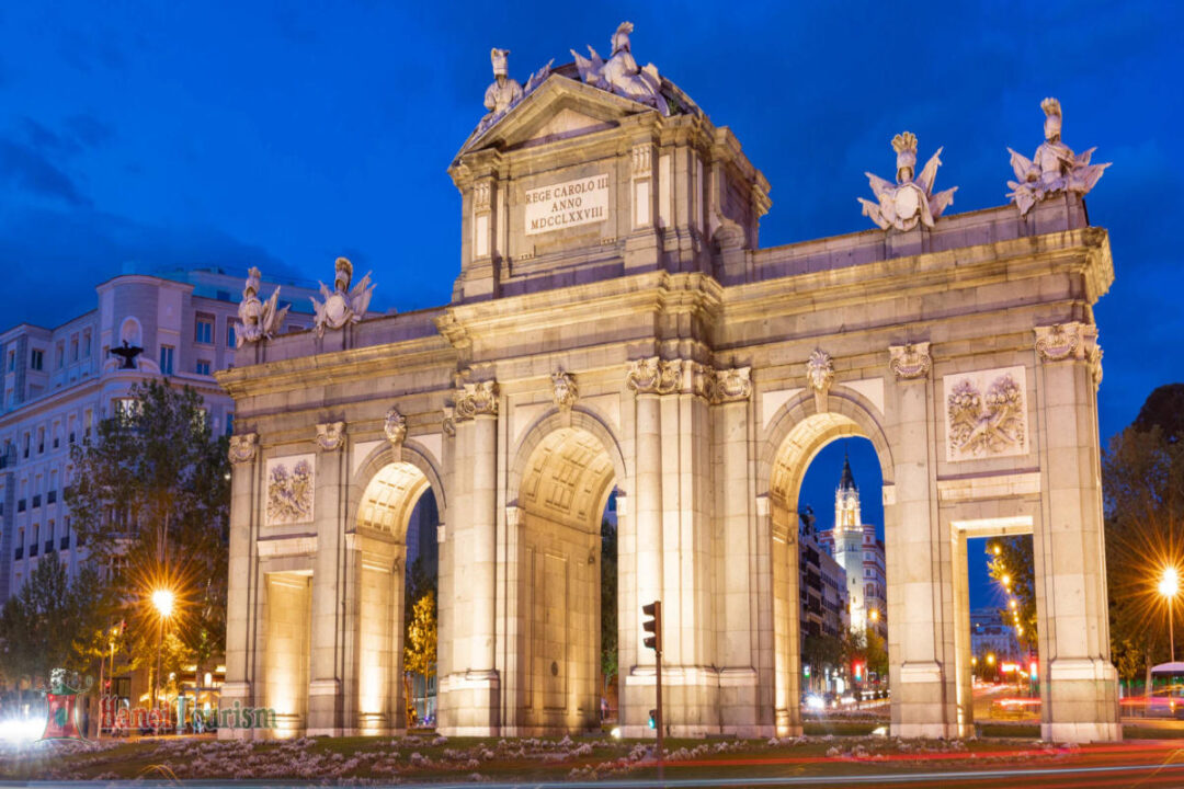 Puerta de Alcala – Madrid- Tây Ban Nha