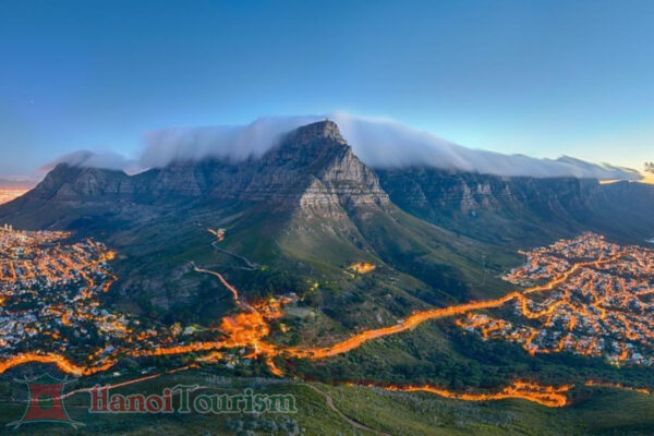 Table Mountain - Nam Phi