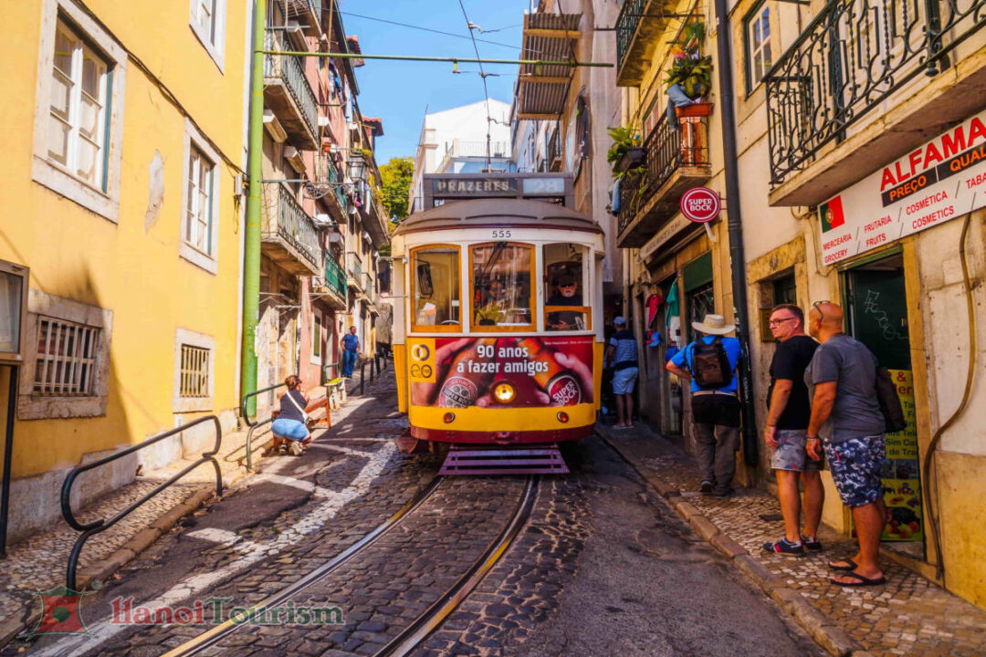 Trải nghiệm xe điện 28– Lisbon- Bồ Đào Nha
