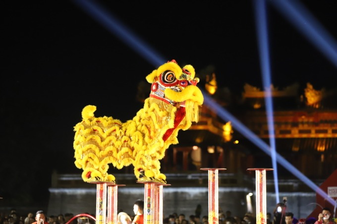 Trải nghiệm đêm trung thu miễn phí ở Đại nội Huế 1