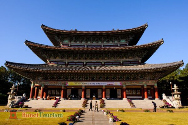 Chùa Yakcheonsa - Jeju - Hàn Quốc