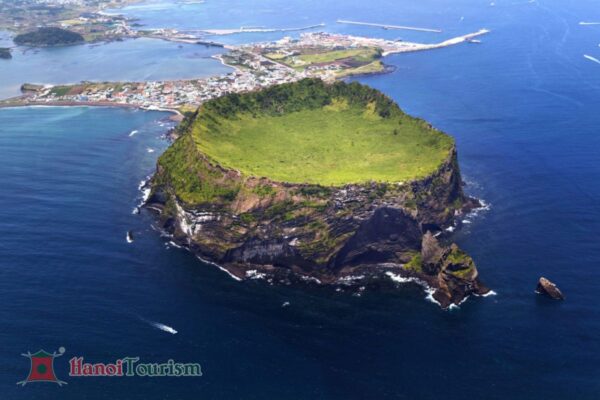 Đỉnh núi Seongsan Ilchulbong - Jeju - Hàn Quốc