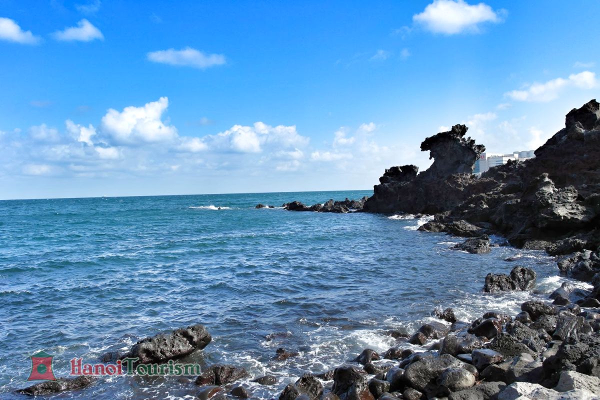 Rặng Đá Đầu Rồng - Jeju - Hàn Quốc