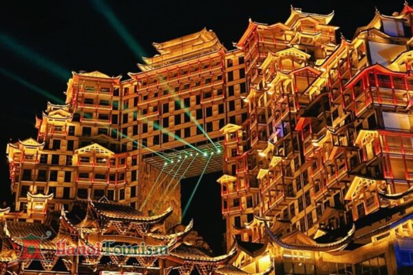 72 kỳ lầu tại phố cổ Kỳ Lầu
